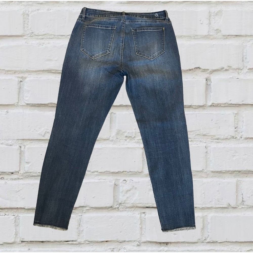 Women's Kensie Disrtressed Fray Cropped Skinny Jeans Size 10/30 - Picture 2 of 6